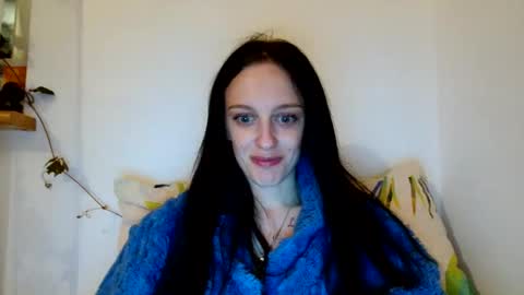Ivy online show from 05/18/26, 07:52