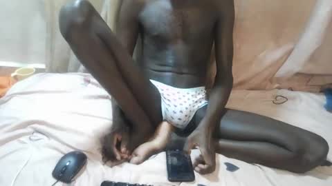 Snapshot of blackzilian_5 chatting on 06/14/26, 06:15 blackzilian_5 online show from 06/14/26, 06:15