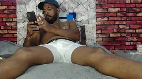 Snapshot of blade_foxx chatting on 03/29/26, 04:01 Richard online show from 03/29/26, 04:01