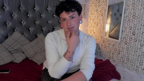 Snapshot of bladeenzo chatting on 02/13/26, 04:30 blade online show from 02/13/26, 04:30