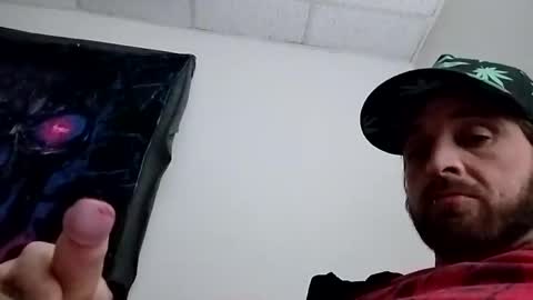 Snapshot of blahblam420 chatting on 12/19/24, 02:12 blahblam420 online show from 12/19/24, 02:12