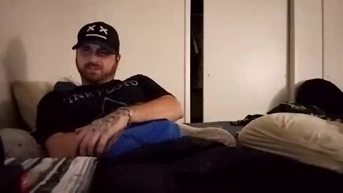 Snapshot of blahblam420 chatting on 10/27/25, 08:51 blahblam420 online show from 10/27/25, 08:51