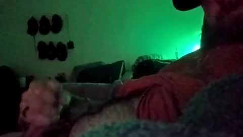 Snapshot of blahblam420 chatting on 12/19/25, 07:59 blahblam420 online show from 12/19/25, 07:59