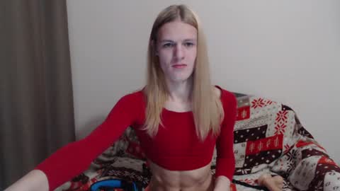 Snapshot of blaire_18 chatting on 01/04/25, 05:47 blaire 18 online show from 01/04/25, 05:47