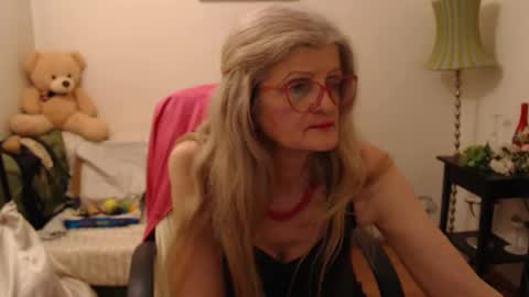 Snapshot of blairfort chatting on 01/15/25, 02:35 blairfort online show from 01/15/25, 02:35