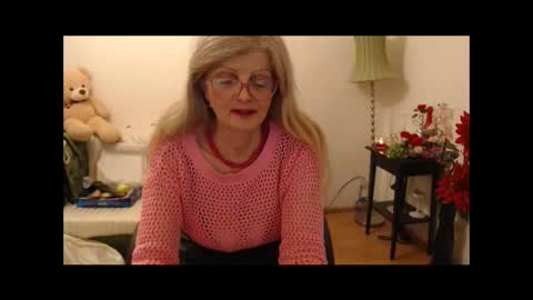 Snapshot of blairfort chatting on 02/15/25, 01:10 blairfort online show from 02/15/25, 01:10