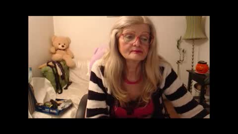 Snapshot of blairfort chatting on 11/25/25, 09:48 blairfort online show from 11/25/25, 09:48