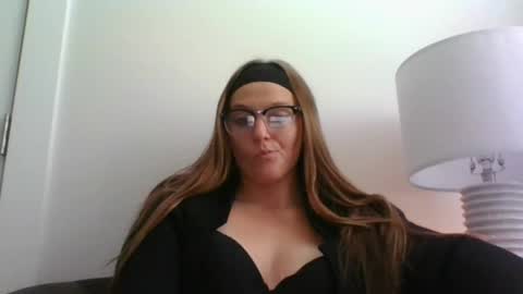 Snapshot of blairmorgan chatting on 05/13/26, 06:27 blairmorgan online show from 05/13/26, 06:27