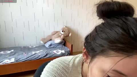 Mila online show from 05/03/26, 11:38