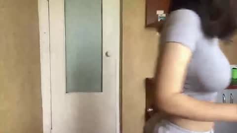 Mila online show from 06/13/26, 11:19
