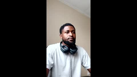 Snapshot of blakchiise chatting on 04/17/26, 01:47 blakchiise online show from 04/17/26, 01:47