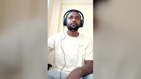Snapshot of blakchiise chatting on 05/18/26, 05:02 blakchiise online show from 05/18/26, 05:02