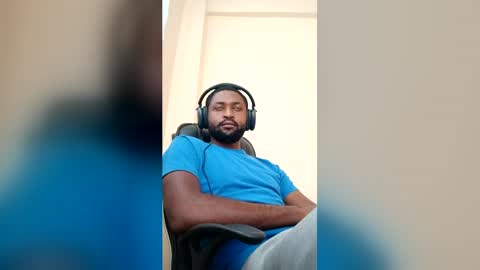 Snapshot of blakchiise chatting on 05/28/26, 04:43 blakchiise online show from 05/28/26, 04:43