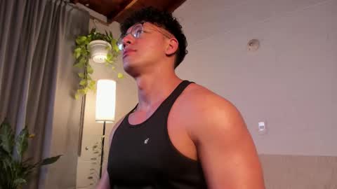 Snapshot of blake_levi chatting on 03/08/25, 01:50 Blake Levi Independent Model online show from 03/08/25, 01:50