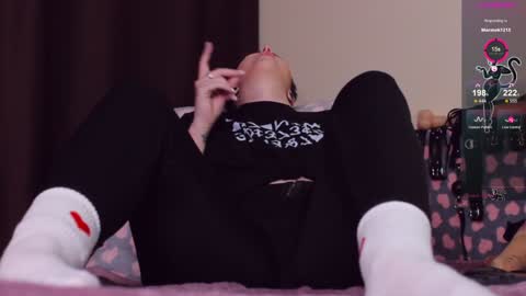 Britney online show from 12/18/24, 05:10