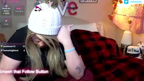 Blakely Morningstar   online show from 02/25/25, 06:14