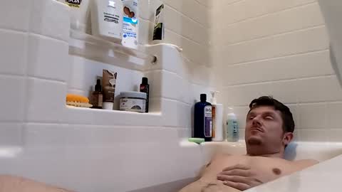 Snapshot of blakenextdoor chatting on 12/04/24, 03:26 Blake Jonson online show from 12/04/24, 03:26