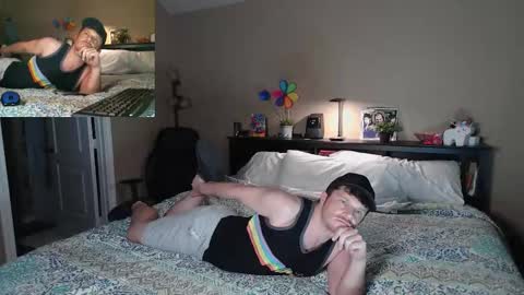 Snapshot of blakenextdoor chatting on 12/21/25, 01:13 Blake Jonson online show from 12/21/25, 01:13