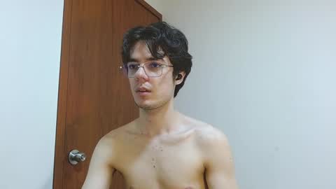 Snapshot of blakeshatter chatting on 12/20/24, 05:14 blakeshatter online show from 12/20/24, 05:14