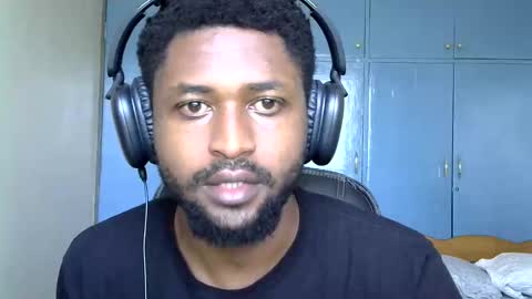 blakmoufaka online show from 11/25/25, 04:23