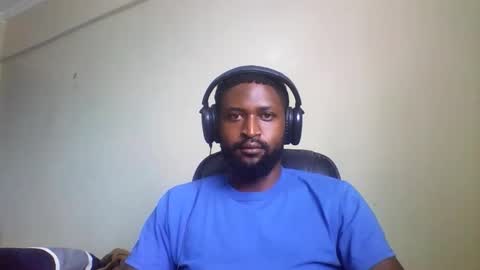Snapshot of blakmoufaka chatting on 03/25/26, 05:02 blakmoufaka online show from 03/25/26, 05:02