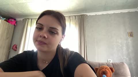 Snapshot of blanchbunt chatting on 07/23/26, 07:17 Angel online show from 07/23/26, 07:17