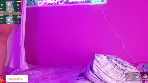 Pau online show from 12/14/25, 10:25