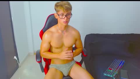 Snapshot of bleach_tiago chatting on 03/04/26, 04:24 bleach tiago online show from 03/04/26, 04:24