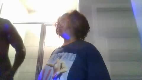 Snapshot of blessica_eddieluv6996 chatting on 04/17/26, 04:04 BLESSICA EDDIE LOVE online show from 04/17/26, 04:04
