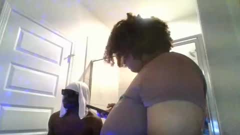Snapshot of blessica_eddieluv6996 chatting on 05/27/26, 02:08 BLESSICA EDDIE LOVE online show from 05/27/26, 02:08