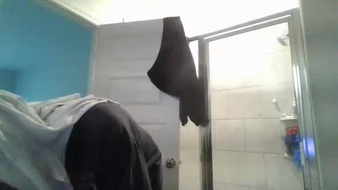 Snapshot of blessica_eddieluv6996 chatting on 05/27/26, 04:15 BLESSICA EDDIE LOVE online show from 05/27/26, 04:15