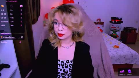 Nicole online show from 12/02/25, 09:36