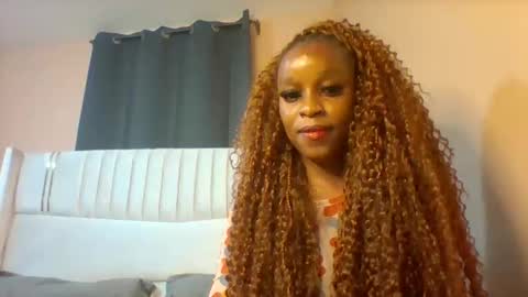Snapshot of bliss_diva chatting on 10/22/25, 09:36 Bliss diva online show from 10/22/25, 09:36