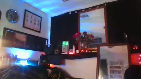 Snapshot of blissful614380763 chatting on 05/19/26, 10:05 blissful614380763 online show from 05/19/26, 10:05