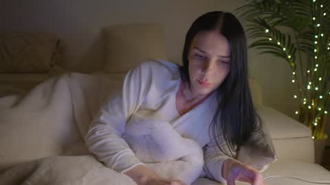 Snapshot of blisstease chatting on 03/07/25, 03:40 Bliss online show from 03/07/25, 03:40