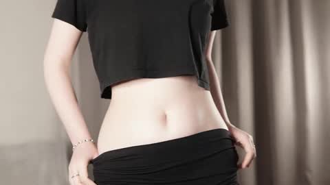 Snapshot of blissvibe chatting on 09/12/25, 03:56 Mila online show from 09/12/25, 03:56