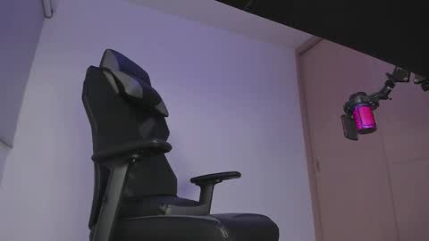 ALEX online show from 05/11/26, 01:00