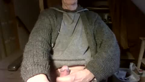 Snapshot of blomkuk chatting on 02/23/26, 12:13 blomkuk online show from 02/23/26, 12:13