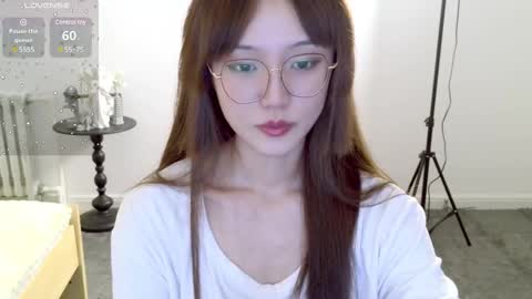 Snapshot of blon_kater chatting on 12/09/24, 10:00 YoYo online show from 12/09/24, 10:00