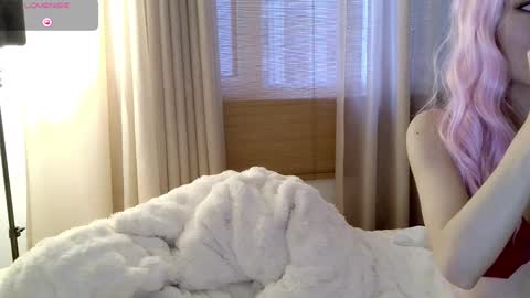 Snapshot of blon_kater chatting on 12/28/24, 08:26 YoYo online show from 12/28/24, 08:26