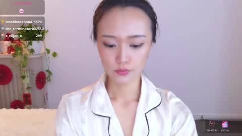 Snapshot of blon_kater chatting on 04/01/26, 12:00 YoYo online show from 04/01/26, 12:00