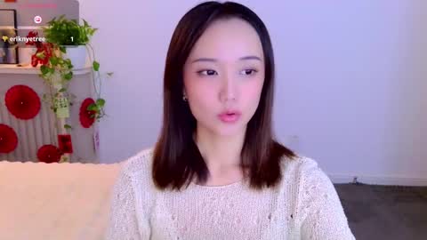 Snapshot of blon_kater chatting on 04/11/26, 02:05 YoYo online show from 04/11/26, 02:05