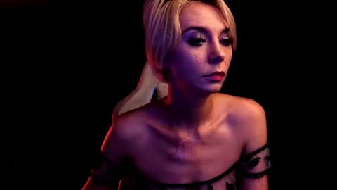 blond_ice_ann online show from 07/27/26, 07:21