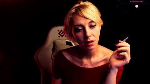 blond_ice_ann online show from 07/28/26, 09:36