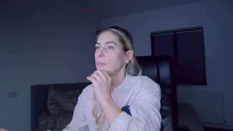 Snapshot of blonde4pasion chatting on 12/05/24, 08:11 blonde4pasion online show from 12/05/24, 08:11