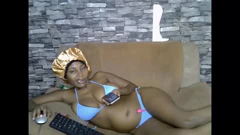 blonde_creamy online show from 05/21/26, 01:12