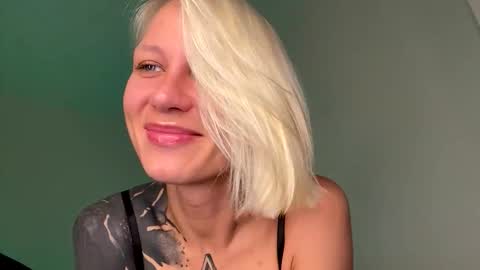Snapshot of blonde_fuck_couple chatting on 05/31/26, 12:19 blonde_fuck_couple online show from 05/31/26, 12:19