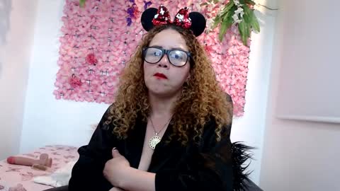 blonde_squirt_ online show from 12/17/24, 02:01