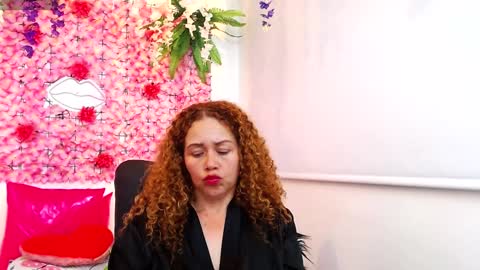 blonde_squirt_ online show from 01/14/25, 08:09