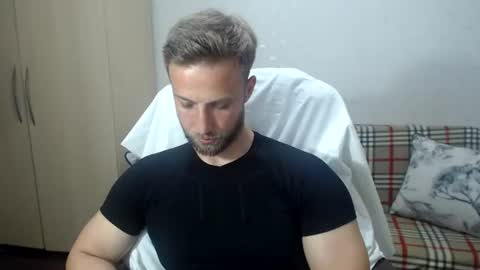 Snapshot of blondeagle chatting on 06/14/26, 09:06 Mr Blond online show from 06/14/26, 09:06